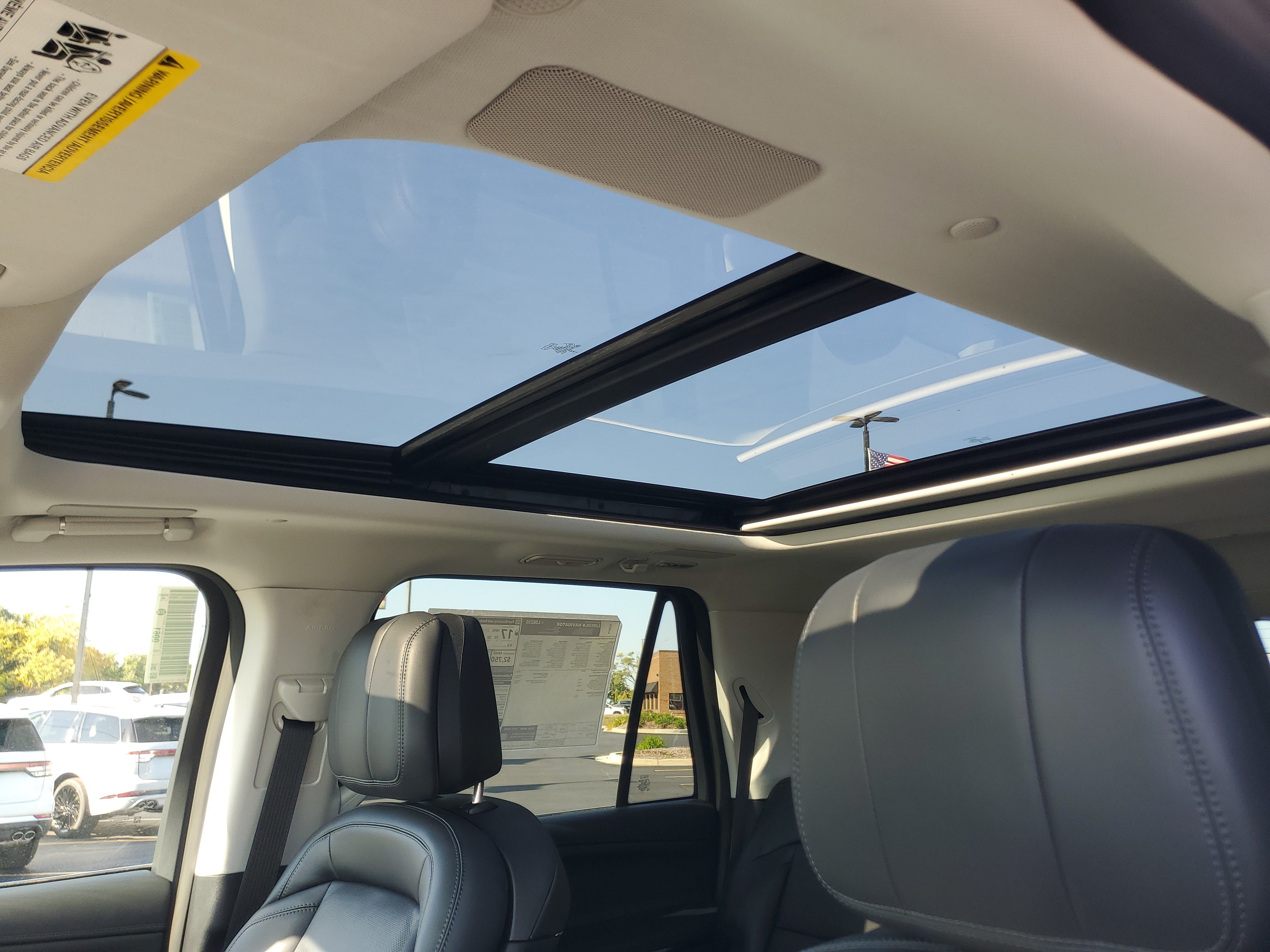 New 2027 Lincoln Navigator Reserve AWD/4WD image 11