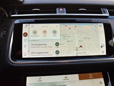 Used 2021 Land Rover Range Rover Velar R-Dynamic S image 36