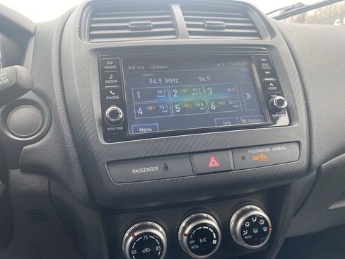 Used 2025 Mitsubishi Outlander Sport ES image 27