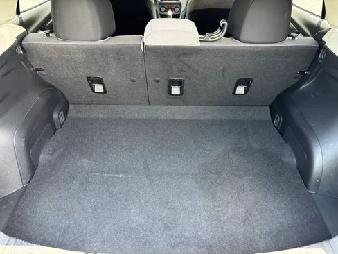 Used 2018 Subaru Crosstrek 2.0i AWD/4WD image 14