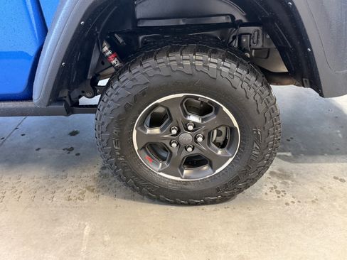 Used 2022 Jeep Gladiator Rubicon AWD/4WD image 15