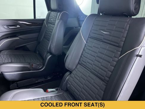 Certified 2023 Cadillac Escalade Sport Platinum w/ LPO, ONYX Package AWD/4WD image 15
