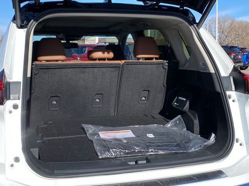 New 2026 Nissan Rogue Platinum w/ Platinum Premium Package image 25