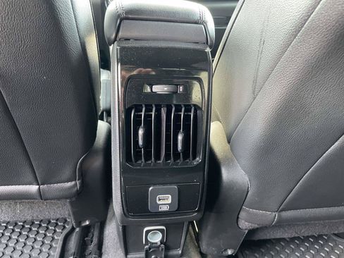 Used 2024 Jeep Compass Trailhawk AWD/4WD image 13
