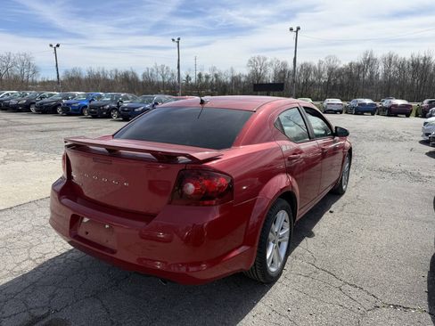 Used 2011 Dodge Avenger Heat FWD image 6