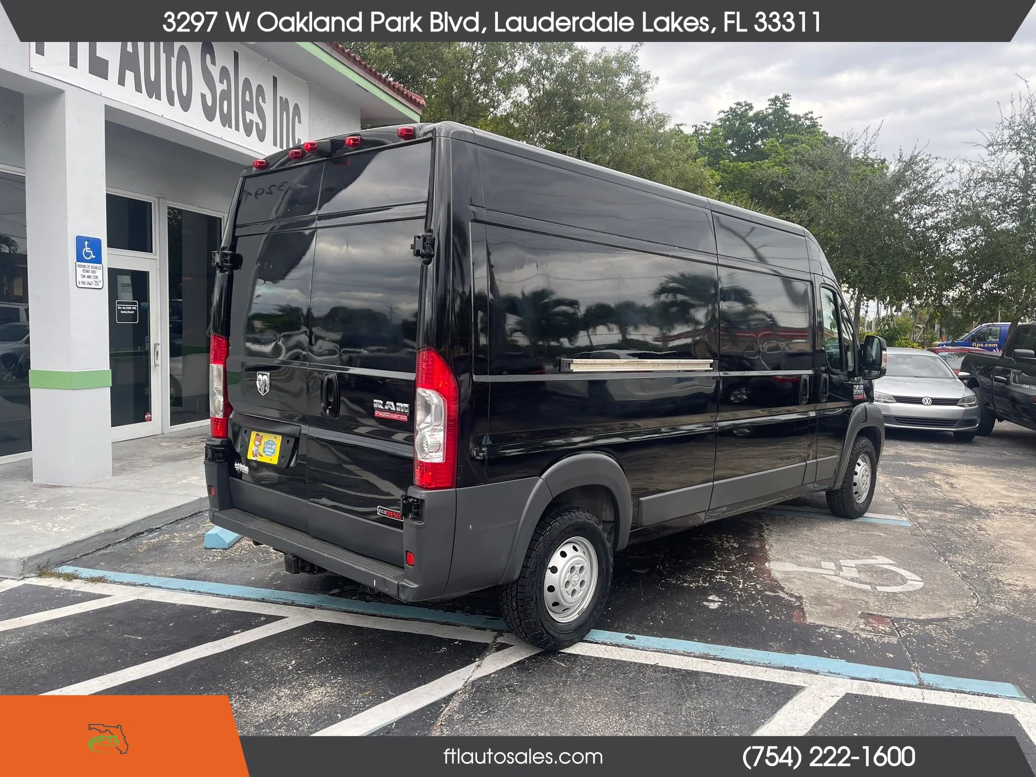 Used 2015 RAM ProMaster 3500 w/ Mopar Trailer Tow Group FWD image 11