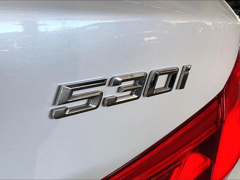 Used 2020 BMW 530i w/ Convenience Package image 9