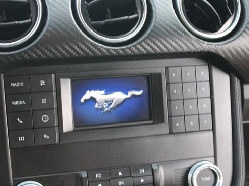 Used 2022 Ford Mustang Convertible RWD image 10
