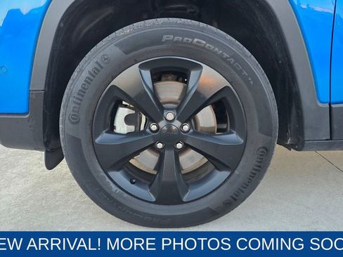 Used 2023 Jeep Cherokee Altitude Lux image 10