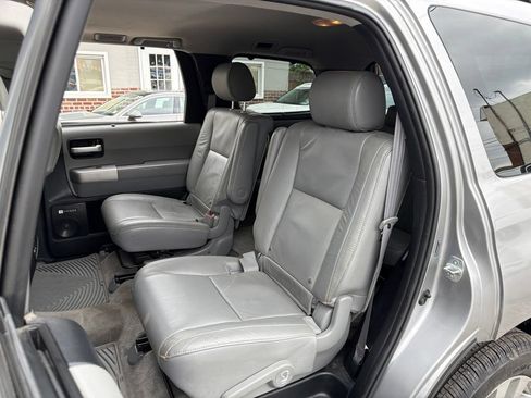 Used 2008 Toyota Sequoia Limited RWD image 28