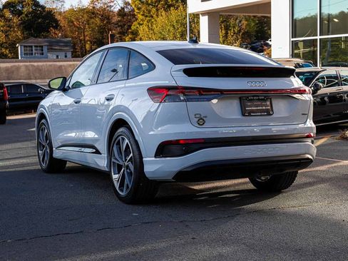 Used 2025 Audi Q4 e-tron Premium image 4