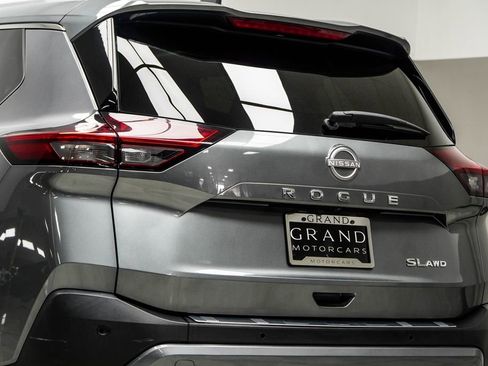 Used 2023 Nissan Rogue SL w/ SL Premium Package AWD/4WD image 12