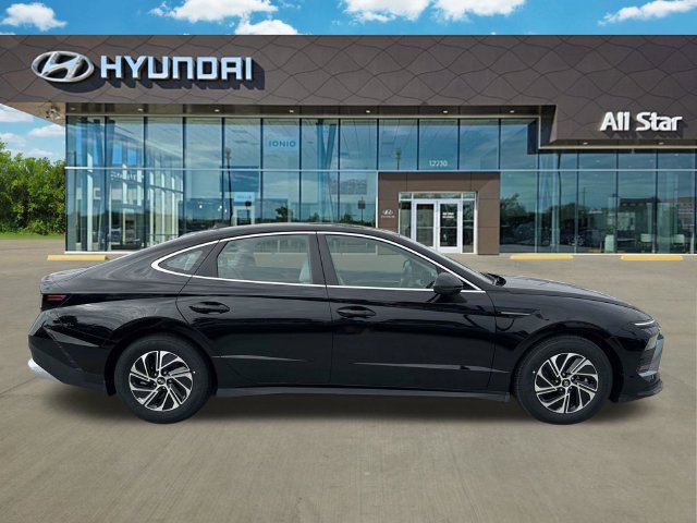 New 2026 Hyundai Sonata Blue FWD image 10