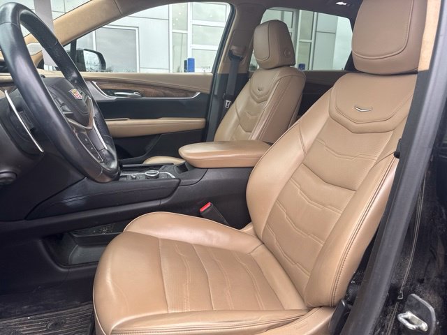 Used 2021 Cadillac XT5 Sportv w/ Platinum Package AWD/4WD image 10