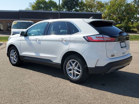 Used 2023 Ford Edge SEL image 4