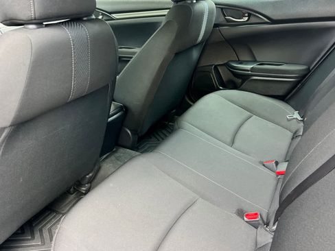 Used 2018 Honda Civic Sport image 4