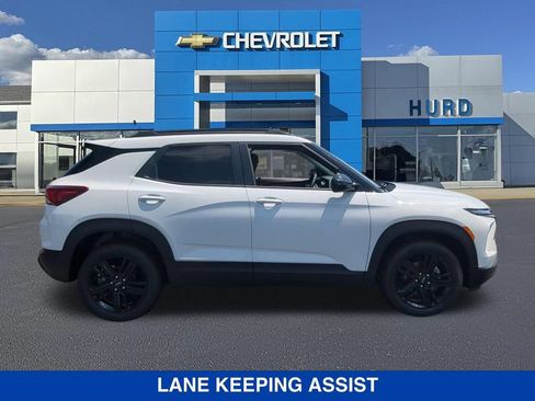 New 2026 Chevrolet TrailBlazer LT w/ Convenience Package AWD/4WD image 3