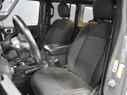 Used 2019 Jeep Wrangler Unlimited Sport S AWD/4WD image 5