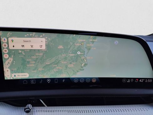 Used 2025 Cadillac Optiq Sport 2 image 16