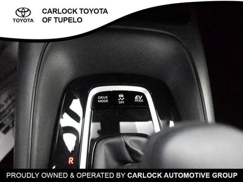 Used 2025 Toyota Corolla LE FWD image 14