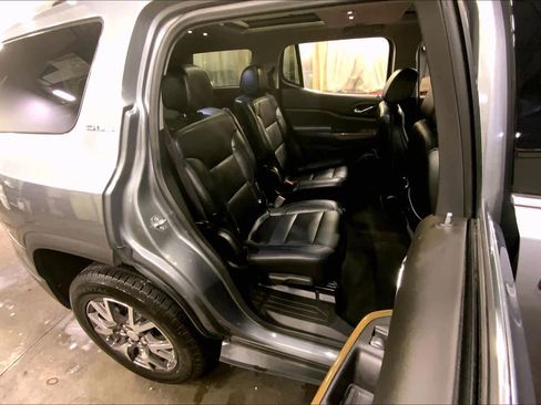 Used 2021 GMC Acadia SLE w/ Driver Convenience Package image 20