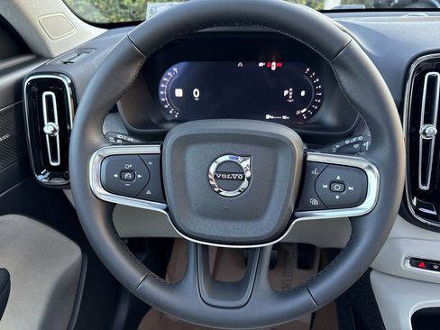 New 2026 Volvo XC40 B5 Ultra image 23