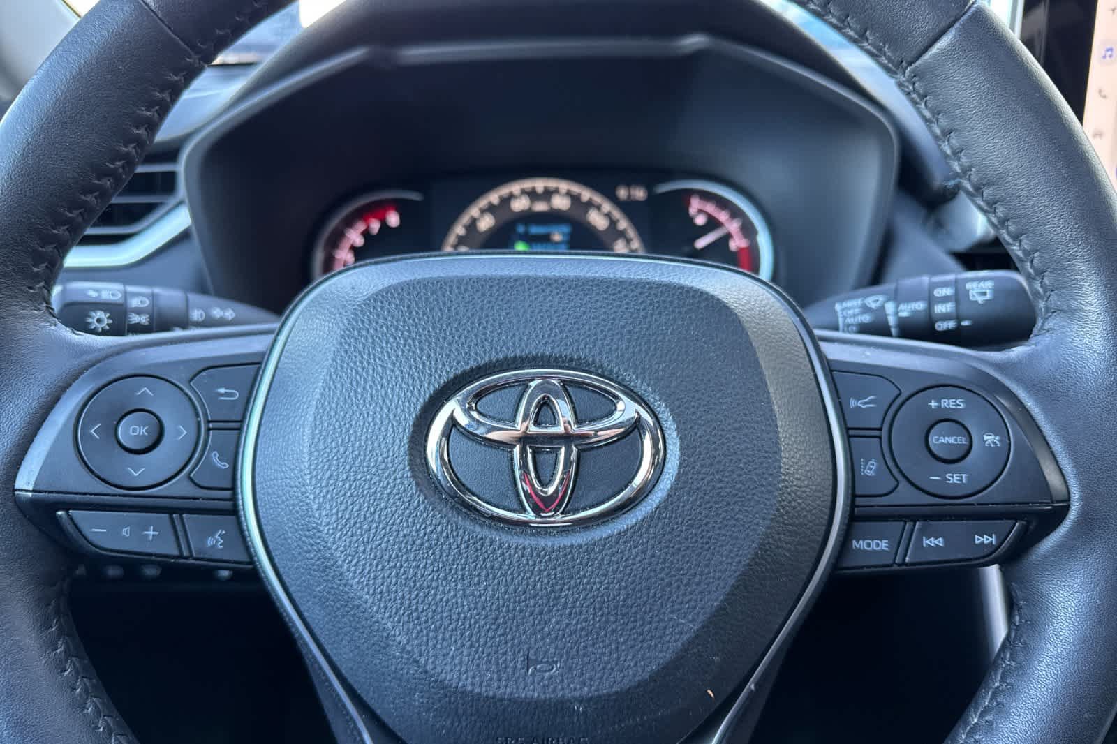 Used 2024 Toyota RAV4 XLE Premium w/ Weather Package AWD/4WD image 25