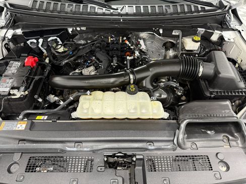 Used 2023 Ford Expedition Limited AWD/4WD image 39