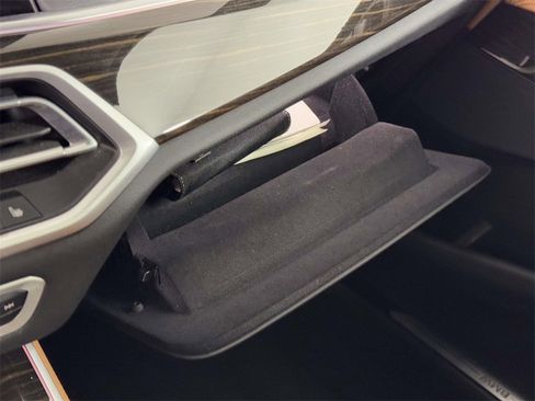 Used 2023 BMW X5 xDrive40i w/ Parking Assistance Package image 31