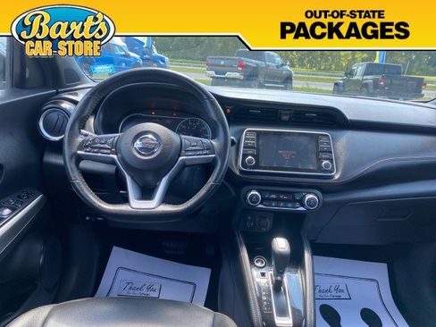 Used 2020 Nissan Kicks SR w/ SR Premium Package FWD image 21