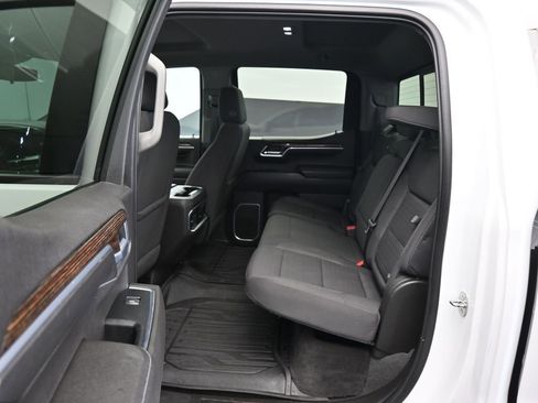 Used 2022 GMC Sierra 1500 Elevation w/ Preferred Package AWD/4WD image 33