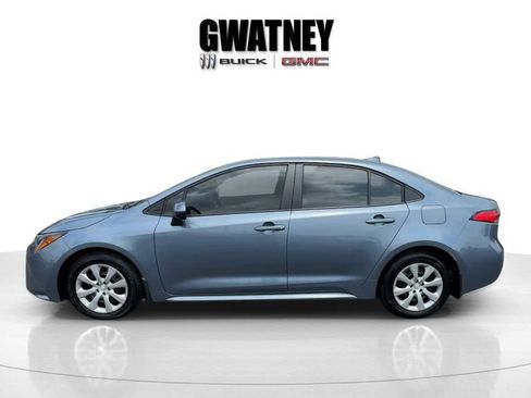 Used 2026 Toyota Corolla LE FWD image 6