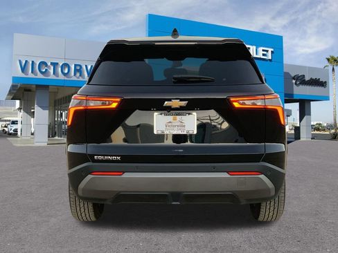 Certified 2026 Chevrolet Equinox LT FWD image 5