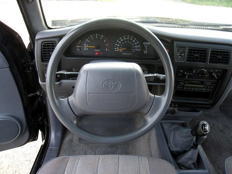 Used 1999 Toyota Tacoma 4x4 Xtracab w/ SR5 Pkg image 21