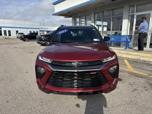 Used 2023 Chevrolet TrailBlazer RS w/ Convenience Package image 2