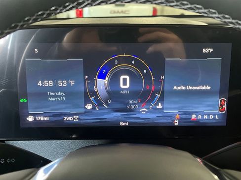 New 2026 Chevrolet Traverse LT AWD/4WD image 15