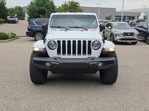 Used 2021 Jeep Wrangler Unlimited Sahara AWD/4WD image 2
