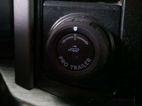 Used 2022 Ford F150 Lariat w/ Equipment Group 502A High image 21