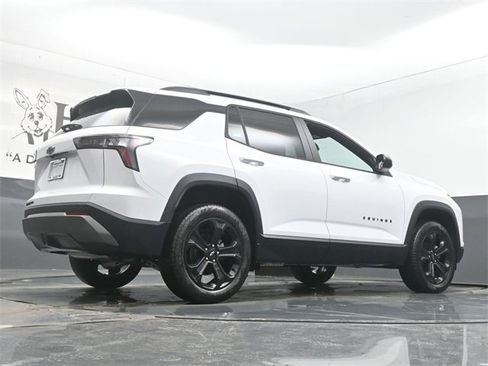 New 2026 Chevrolet Equinox LT w/ Convenience Package II image 11