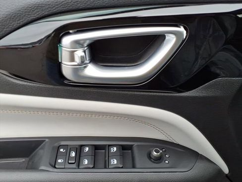 New 2026 Jeep Compass Limited image 17