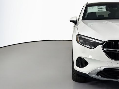 New 2026 Mercedes-Benz GLC 300 image 13