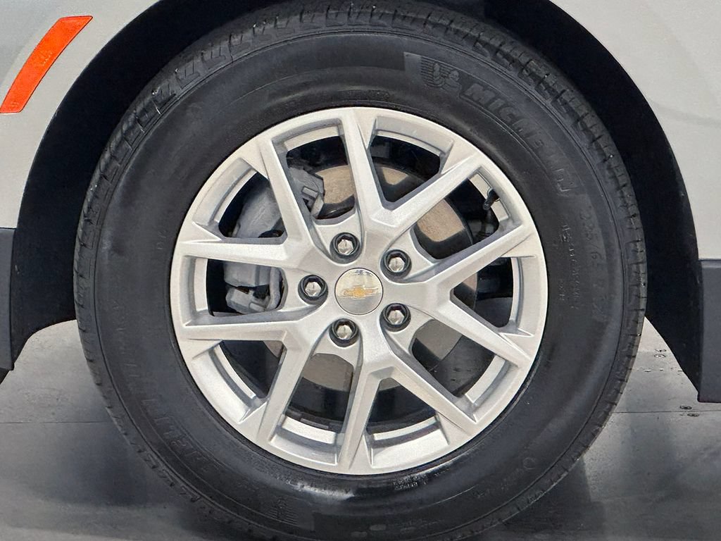 Used 2024 Chevrolet Equinox LT FWD image 35