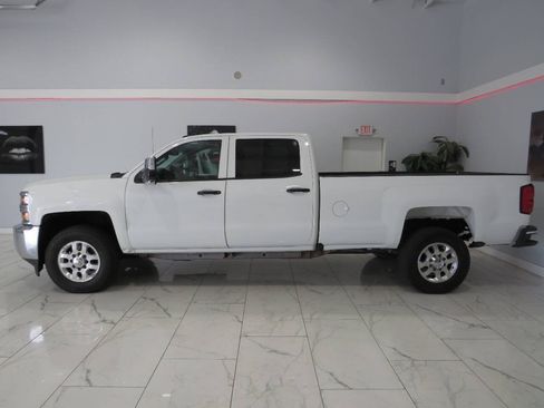Used 2016 Chevrolet Silverado 3500 W/T w/ WT Convenience Package AWD/4WD image 6