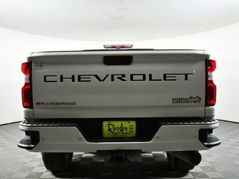 Used 2022 Chevrolet Silverado 3500 High Country w/ Technology Package image 12