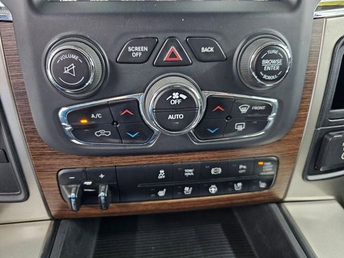 Used 2013 RAM 2500 Laramie w/ Cold Weather Group image 13