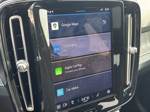 Certified 2025 Volvo XC40 B5 Plus AWD/4WD image 18