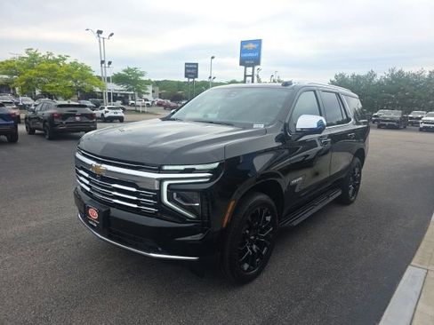 New 2026 Chevrolet Tahoe Premier w/ Sun And Tow Package AWD/4WD image 6
