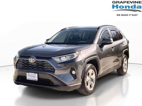 Used 2020 Toyota RAV4 XLE w/ Convenience Package image 1