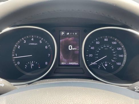 Used 2017 Hyundai Santa Fe Sport 2.0T FWD image 20