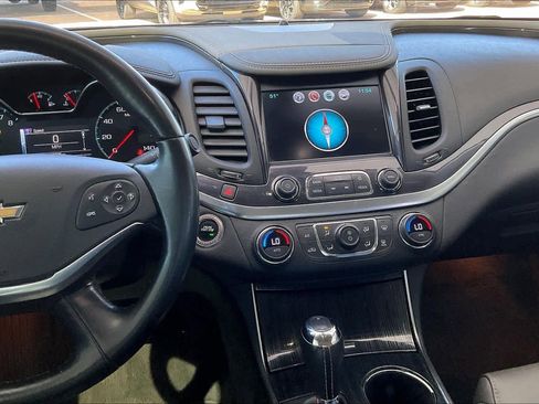 Used 2018 Chevrolet Impala LT image 8